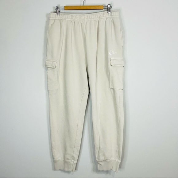 Nike Sportswear Essential Fleece Cargo Sweatpants XXL - Picture 3 of 8